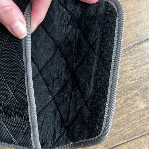 Timbuk2 Quilted Plush Velcro E-Reader - Picture 6 of 9